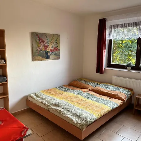 Appartamento Nad Vinným Sklípkem - Pausram Pouzdrany