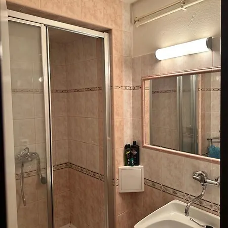 Nad Vinným Sklípkem - Pausram * Pouzdrany